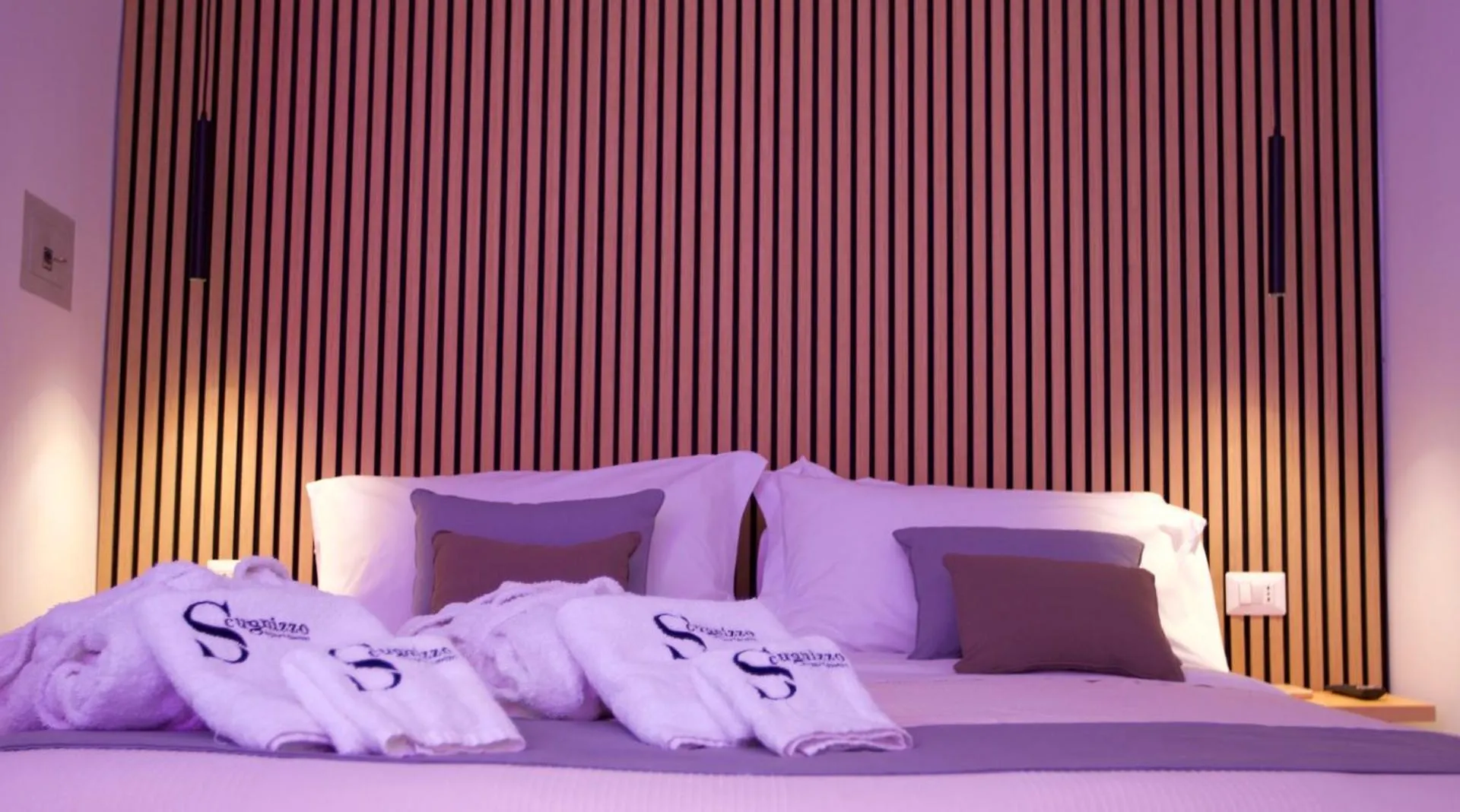 Scugnizzo Apartment Неаполь