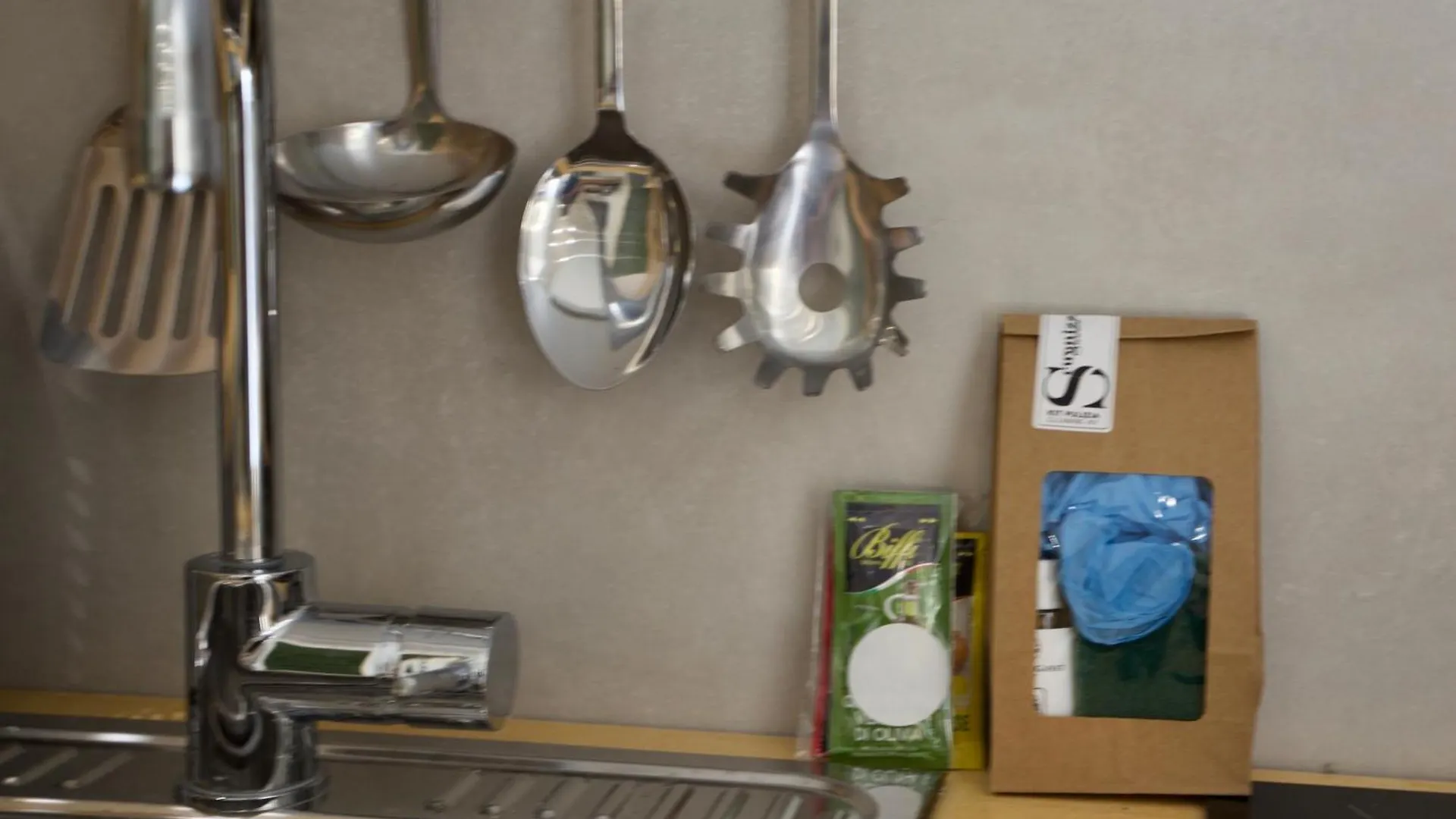 Scugnizzo Apartment Неаполь
