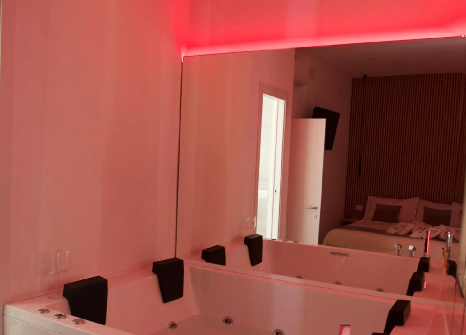 Scugnizzo Apartment Неаполь