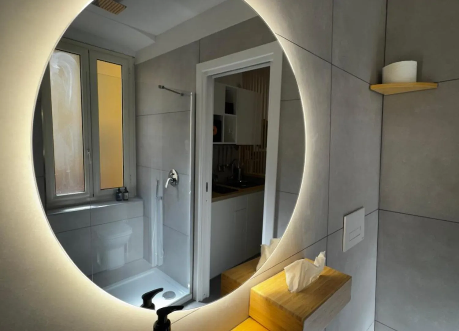 Scugnizzo Apartment Неаполь 0*,